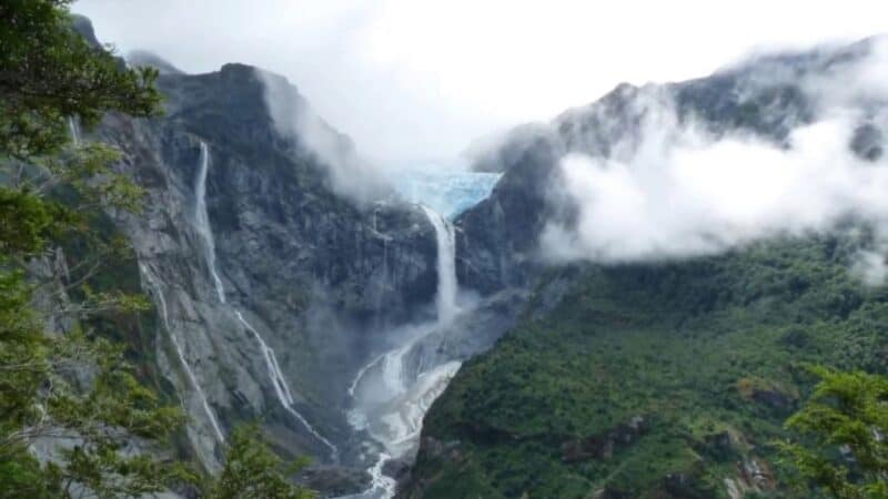 Queulat Hanging Glacier